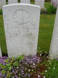Etaples Military Cemetery - Oura, James Kumakichi